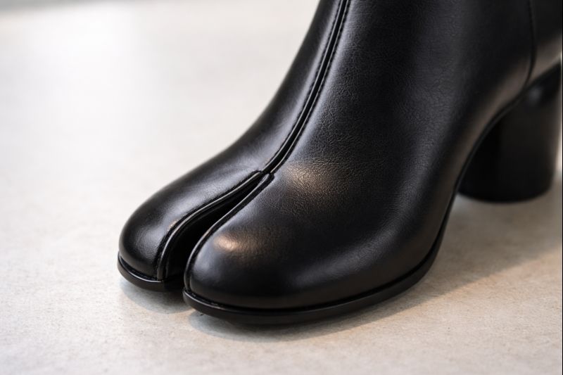 h3-1-2margiela-tabi-boots-pain